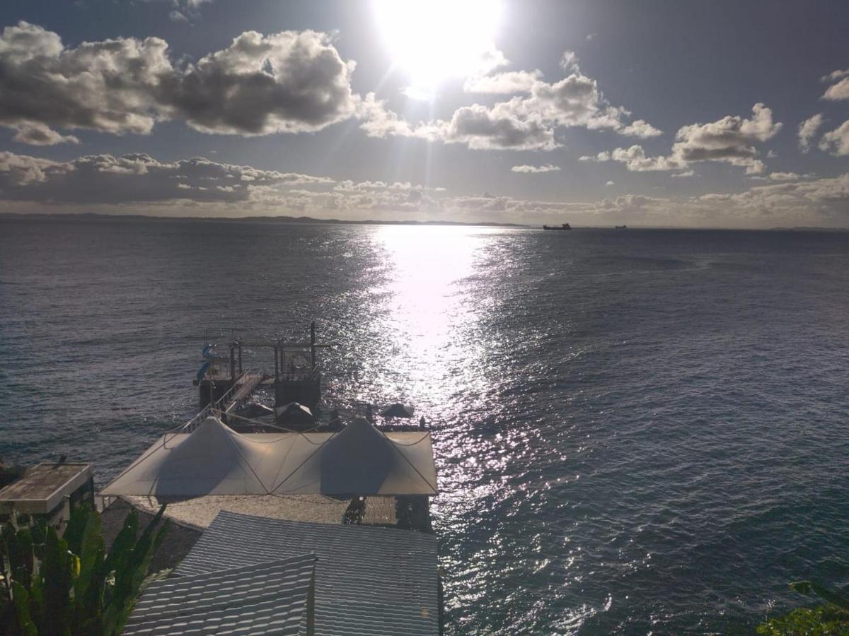 Apartamento Victoria Marina Flat 2203 - bairro nobre no melhor de Salvador e píer privado Exterior foto